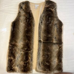 Liz Claiborne faux fur vest